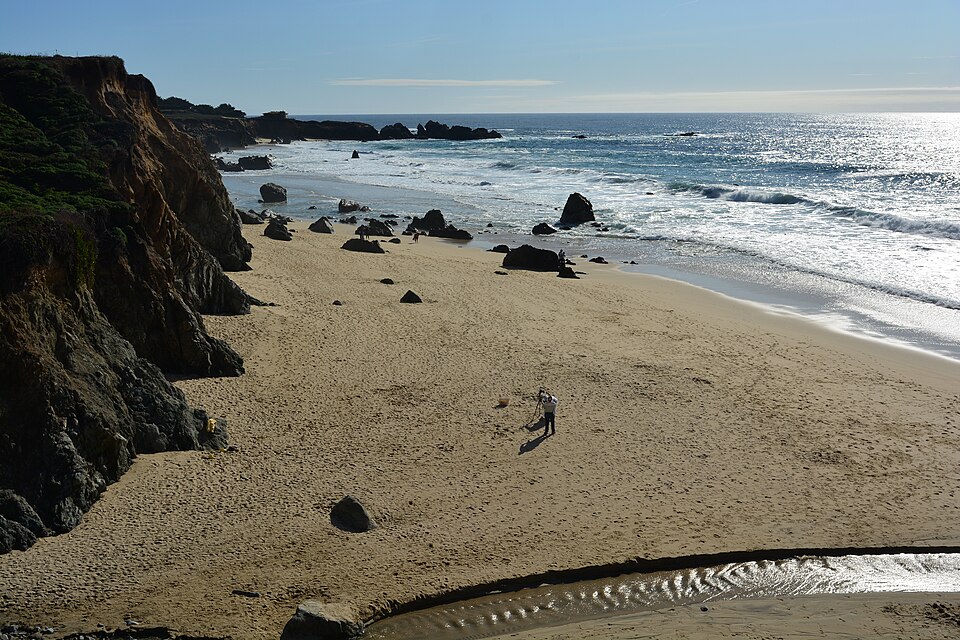 File:Garrapata Beach from Garrapata Trail 03.jpg